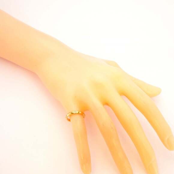 TIFFANY 18k Gold Diamond Ring - Picture 6 of 9